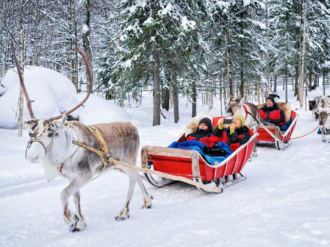 10-Vacation-Destinations-for-Christmas-Lovers-Lapland-Finland