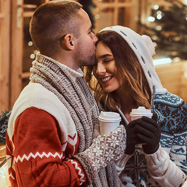 couple-christmas-jumper-square